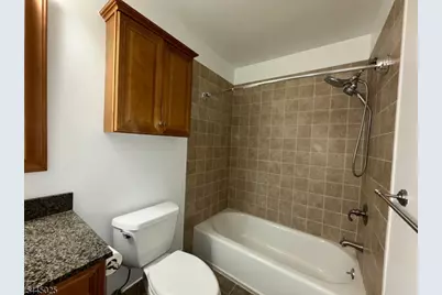1047 Cambridge Court #1047, Mahwah, NJ 07430 - Photo 14