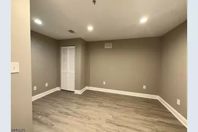 1047 Cambridge Court #1047, Mahwah, NJ 07430 - Photo 18