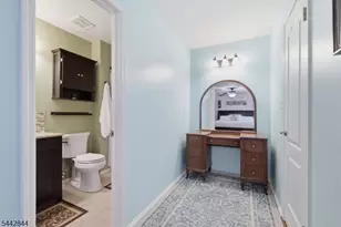 138 Sunnyvale Ct, Franklin Township, NJ 08873 - Photo 14