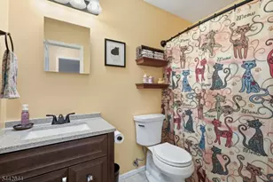 138 Sunnyvale Ct, Franklin Township, NJ 08873 - Photo 18