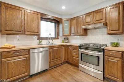43 Pine St, Millburn, NJ 07041 - Photo 20