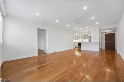 1 Euclid Ave #2E, Summit, NJ 07901 - Photo 8