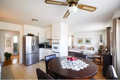 118 Diamond Bridge Ave #1, Hawthorne, NJ 07506 - Photo 10