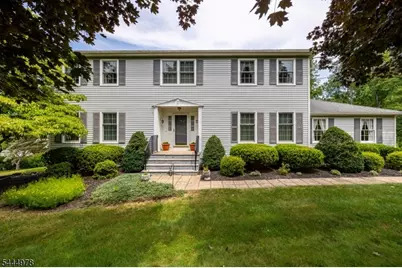 31 Stratfordshire Dr, Vernon, NJ 07461 - Photo 1