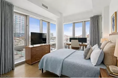 75 Park Ln #201, Jersey City, NJ 07310 - Photo 2