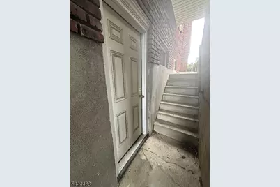 40 Stuyvesant Ave #4, Lyndhurst Township, NJ 07071 - Photo 12