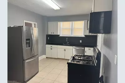 351 Ogden St, Orange, NJ 07050 - Photo 8