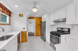 404 Elm St, Cranford Township, NJ 07016 - Photo 8