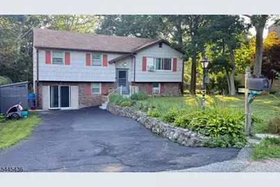 35 Lakeview Rd, Ringwood, NJ 07456 - Photo 2
