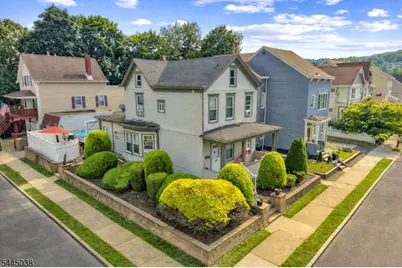 22 Norwood St, Haledon, NJ 07508 - Photo 2