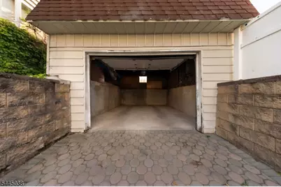 22 Norwood St, Haledon, NJ 07508 - Photo 28