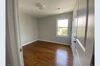 66 Delaware St, Elizabeth, NJ 07206 - Photo 6