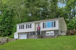 3 S Hillside Dr, Mount Olive, NJ 07828 - Photo 1