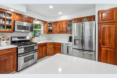 49 Sycamore St, Somerville, NJ 08876 - Photo 14