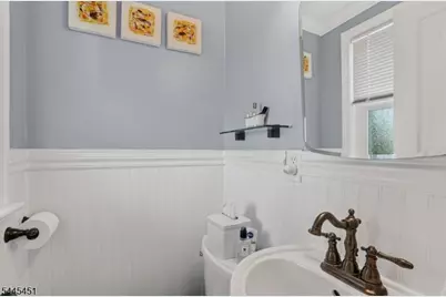 28 Kew Dr, Springfield, NJ 07081 - Photo 10