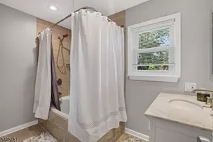 28 Kew Dr, Springfield, NJ 07081 - Photo 14
