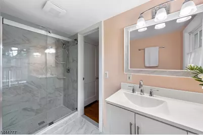 86 Washington St, Rocky Hill, NJ 08553 - Photo 24