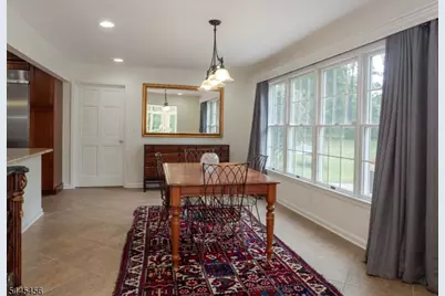 112 Victoria Dr, Bernards Township, NJ 07920 - Photo 8