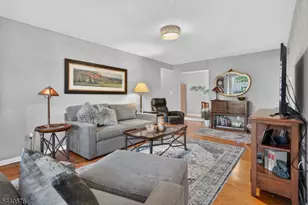 13G Kensington Rd, Chatham Township, NJ 07928 - Photo 4