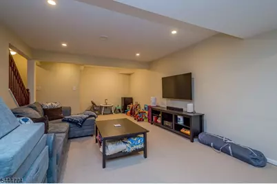 9 Mission Hills Rd, Clinton Township, NJ 08801 - Photo 20