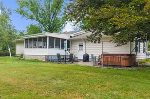 11 Meadowbrook Rd, Raritan Township, NJ 08822 - Photo 22