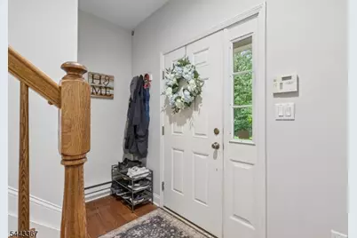 101 Rock Creek Dr, Clifton, NJ 07014 - Photo 4