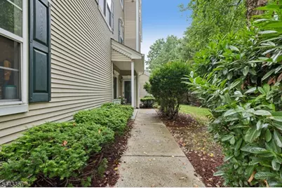 101 Rock Creek Dr, Clifton, NJ 07014 - Photo 32