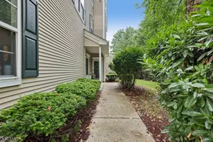 101 Rock Creek Dr, Clifton, NJ 07014 - Photo 32