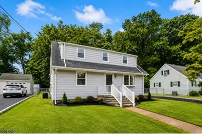18 Farmingdale Ave, Bloomfield, NJ 07003 - Photo 2