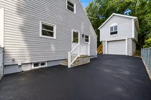 18 Farmingdale Ave, Bloomfield, NJ 07003 - Photo 12