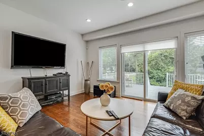 19 Erskine Dr, Morristown, NJ 07960 - Photo 12