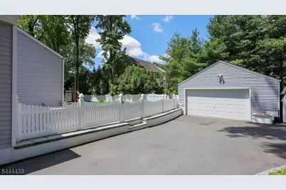 2263 Hill Rd, Scotch Plains Township, NJ 07076 - Photo 32