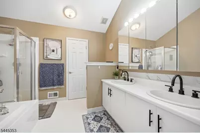 18 Clark Ct, Bernards Township, NJ 07920 - Photo 16