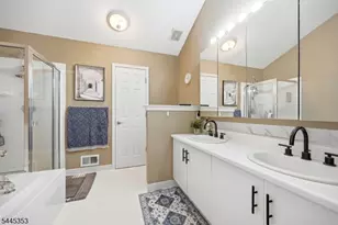 18 Clark Ct, Bernards Township, NJ 07920 - Photo 16