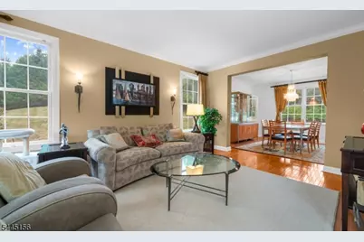 15 Providence Dr, Raritan Township, NJ 08822 - Photo 6