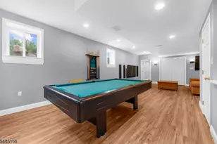 15 Providence Dr, Raritan Township, NJ 08822 - Photo 38