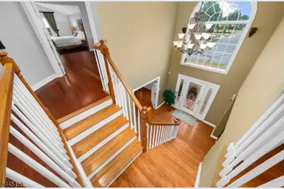 15 Providence Dr, Raritan Township, NJ 08822 - Photo 4