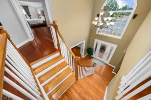 15 Providence Dr, Raritan Township, NJ 08822 - Photo 4