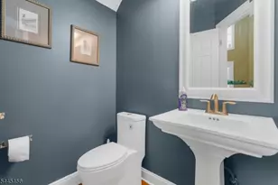 15 Providence Dr, Raritan Township, NJ 08822 - Photo 18
