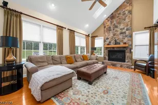 15 Providence Dr, Raritan Township, NJ 08822 - Photo 10