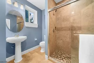 15 Providence Dr, Raritan Township, NJ 08822 - Photo 42