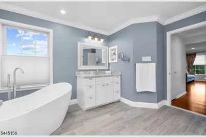 15 Providence Dr, Raritan Township, NJ 08822 - Photo 24
