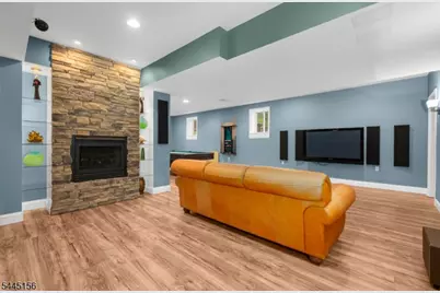 15 Providence Dr, Raritan Township, NJ 08822 - Photo 40