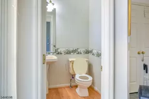 53 Castleton Rd, Montgomery Township, NJ 08540 - Photo 4