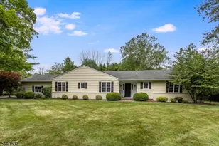 24 Brookfield Way, Mendham, NJ 07945 - Photo 2