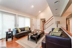 245 Crabtree Ct, Bernards Township, NJ 07920 - Photo 8