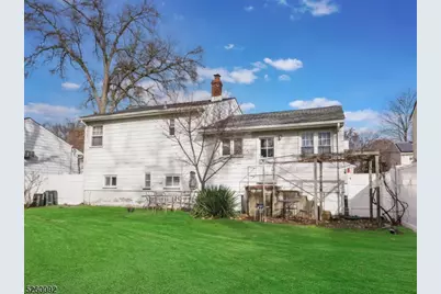 135 Hawthorne Ave, Springfield, NJ 07081 - Photo 22