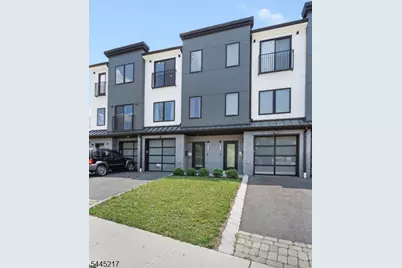 695 S 2nd St, Plainfield, NJ 07060 - Photo 1