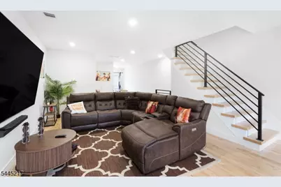 695 S 2nd St, Plainfield, NJ 07060 - Photo 12