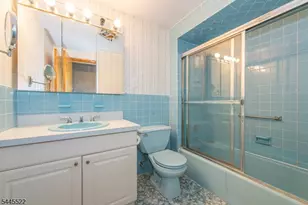 319 Winifred Dr, Totowa, NJ 07512 - Photo 14
